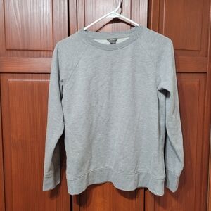 Eddie Bauer Solid Gray Crewneck Long Sleeve Casual Everyday Swestshirt | Small